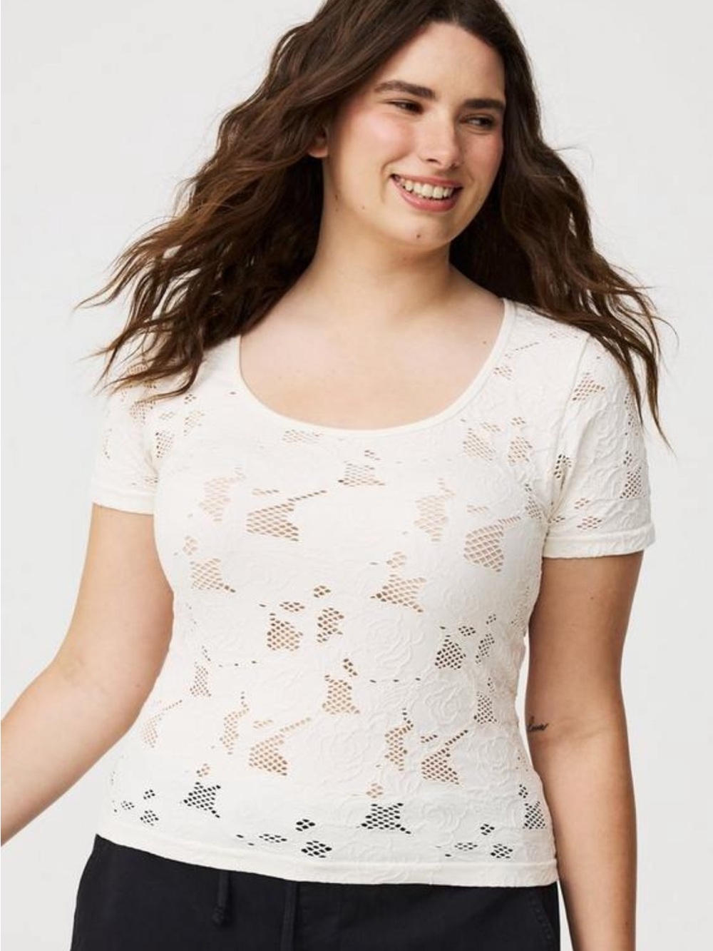 #T380 - Torrid Scoop Neck Crop Floral Lace Cream Colored Top - 2X